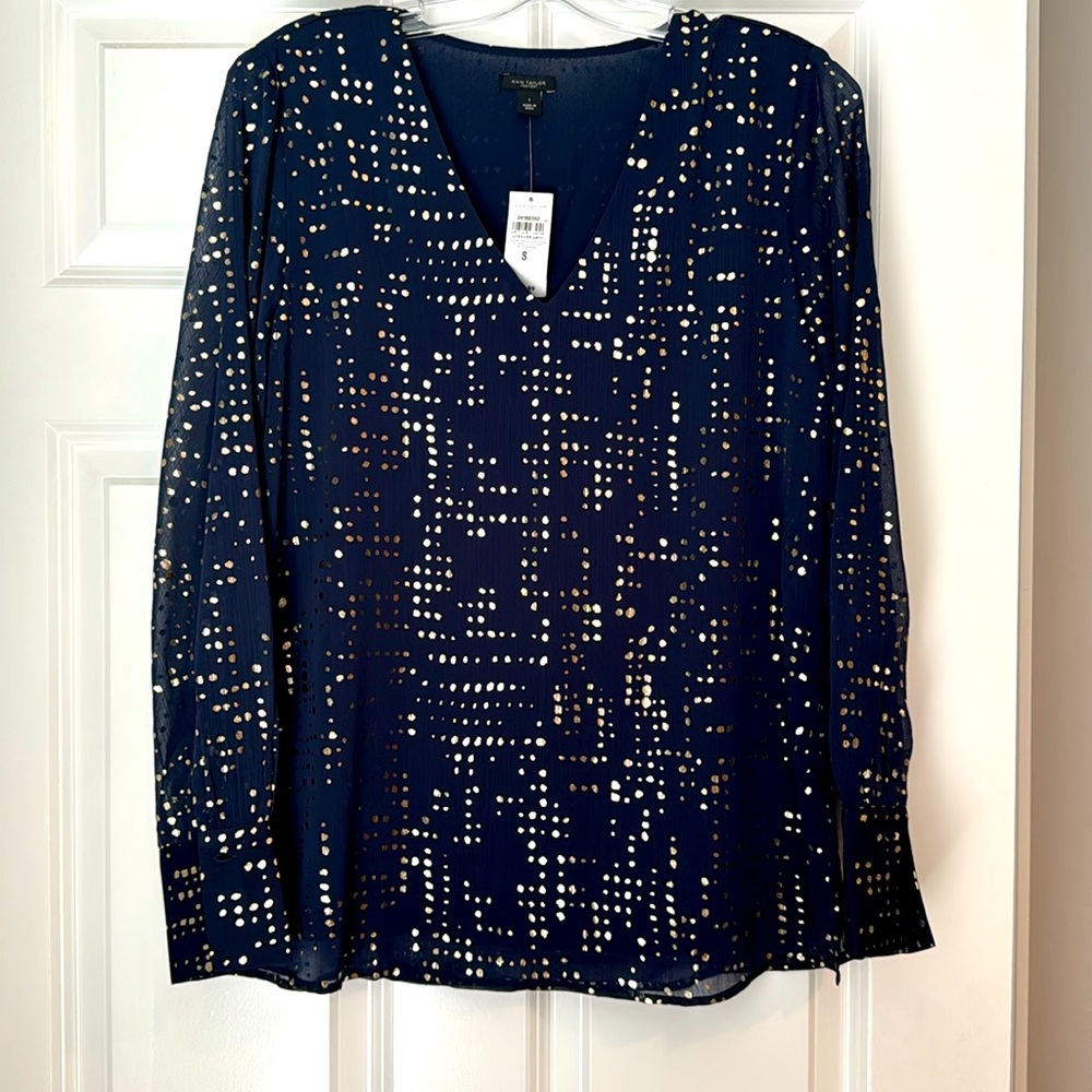 Ann Taylor Factory V Neck Blouse, Sheer sleeves, Navy and Gold, Size S, NWT
